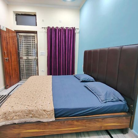 רישיקש Deepak Homestay מראה חיצוני תמונה