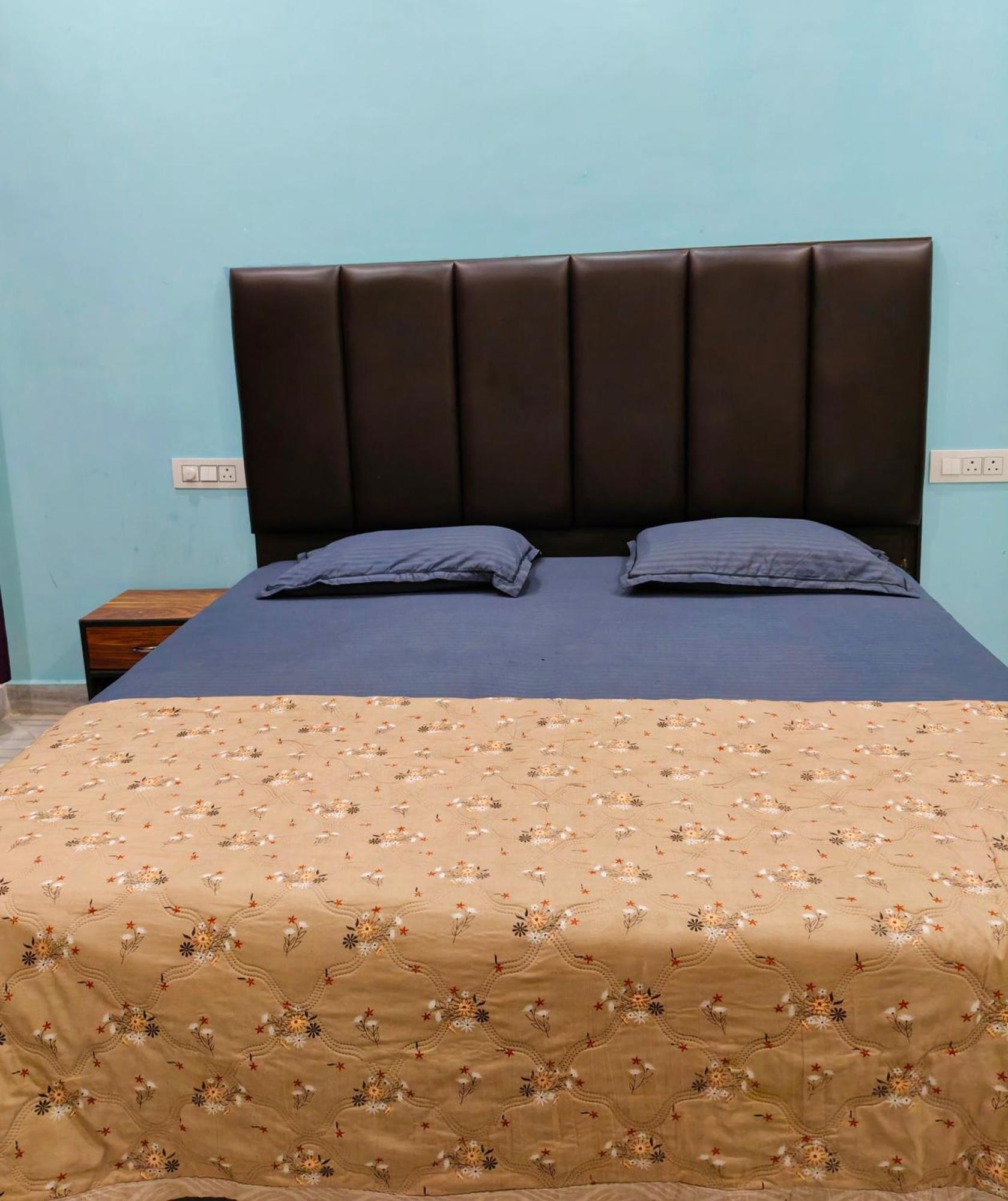 רישיקש Deepak Homestay מראה חיצוני תמונה